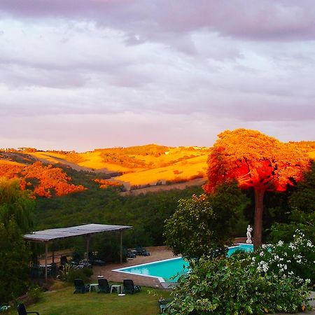 Le Valli Aparthotel Pomarance Buitenkant foto