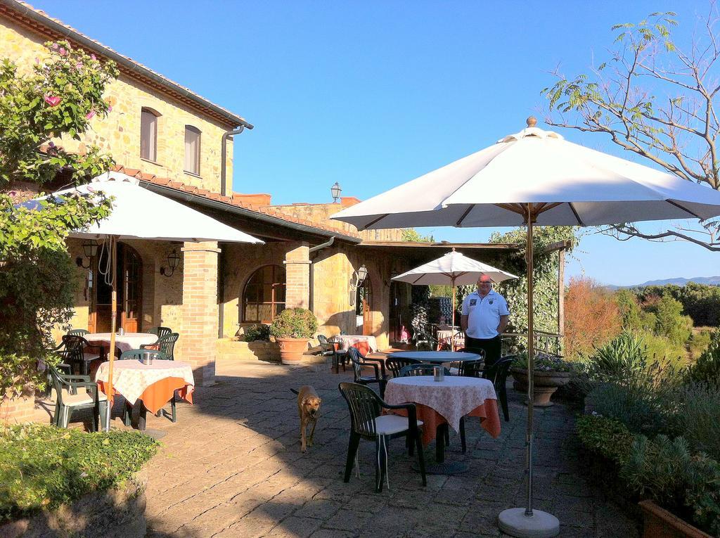 Le Valli Aparthotel Pomarance Buitenkant foto