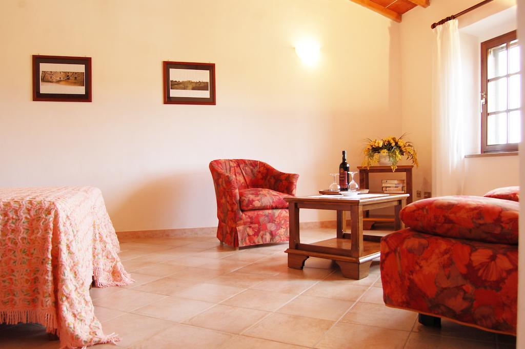 Le Valli Aparthotel Pomarance Buitenkant foto