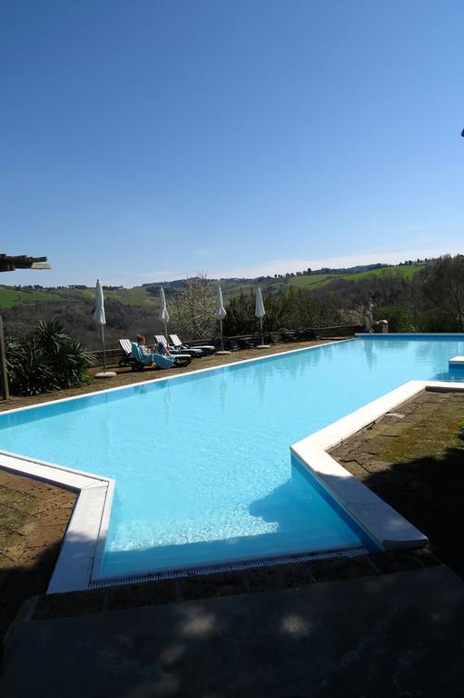 Le Valli Aparthotel Pomarance Buitenkant foto